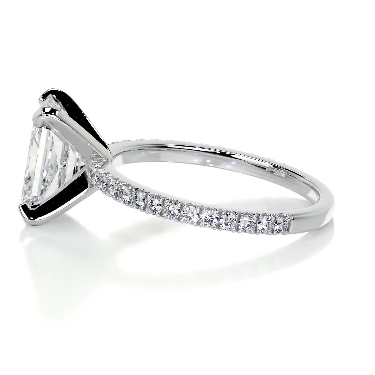 3.0 CT Radiant Solitaire CVD G/SI1 Diamond Engagement Ring