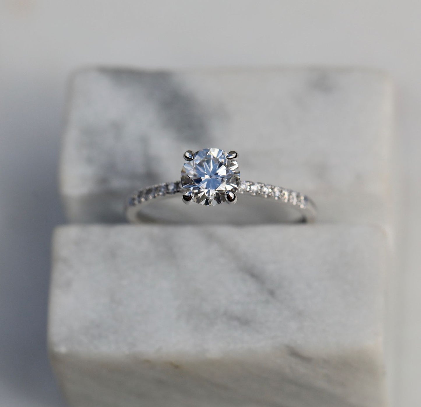 0.85 CT Round Solitaire CVD E/VS1 Diamond Engagement Ring